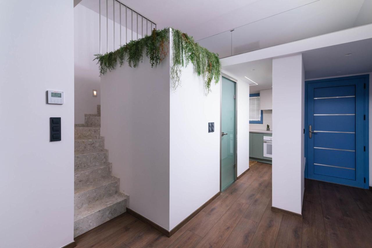 Suites De Luxe Katerina Kokkinos Pirgos Extérieur photo