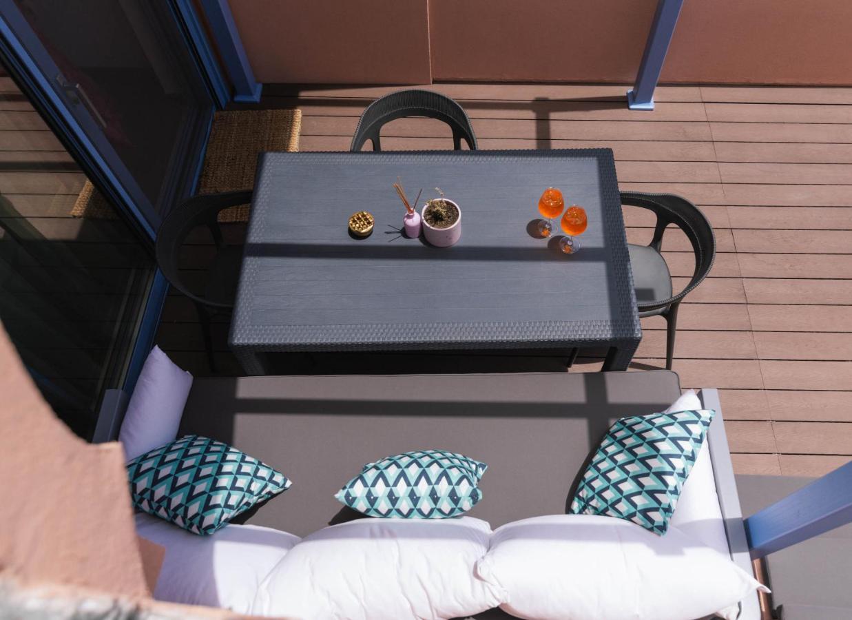 Suites De Luxe Katerina Kokkinos Pirgos Extérieur photo