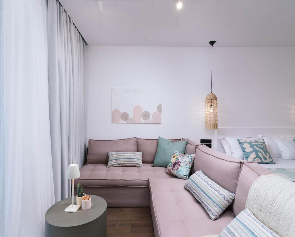 Suites De Luxe Katerina Kokkinos Pirgos Extérieur photo