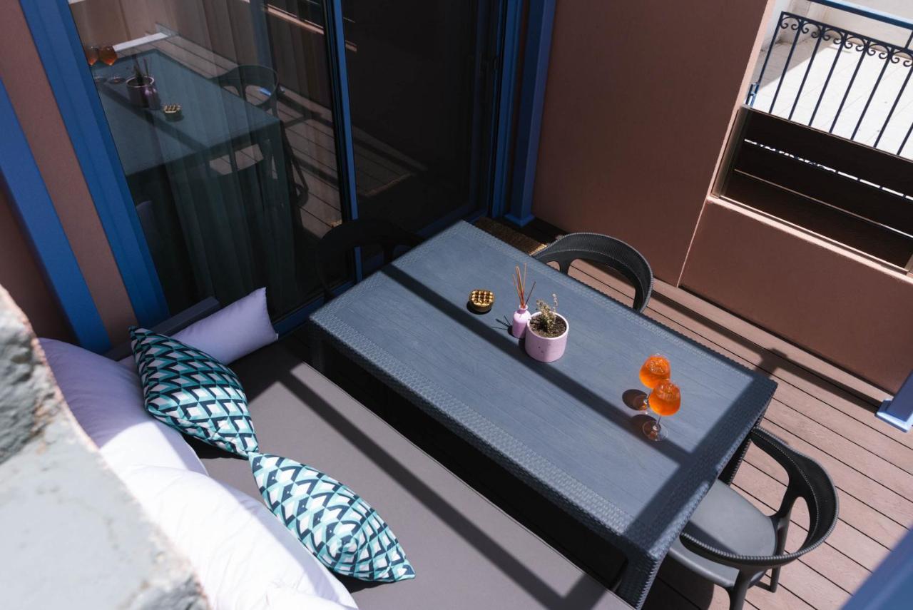 Suites De Luxe Katerina Kokkinos Pirgos Extérieur photo